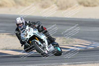 media/Dec-07-2025-CVMA (Sun) [[3e7d2de5dc]]/Race 7-Formula Lightweight Twins Shootout/